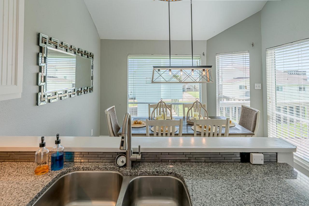 Hot Tub - Ocean Views - Steps To Private Beach - Quiet Location Galveston Luaran gambar