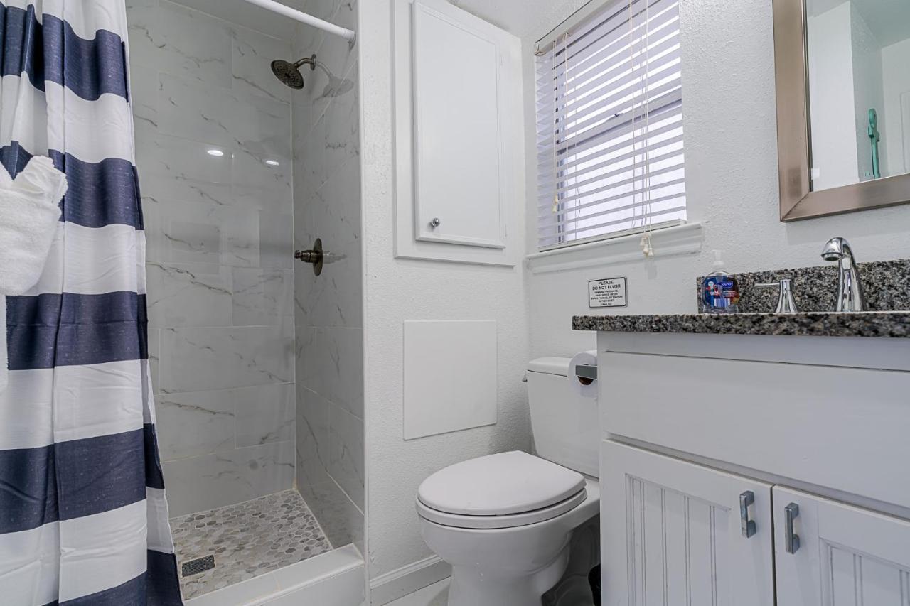 Hot Tub - Ocean Views - Steps To Private Beach - Quiet Location Galveston Luaran gambar